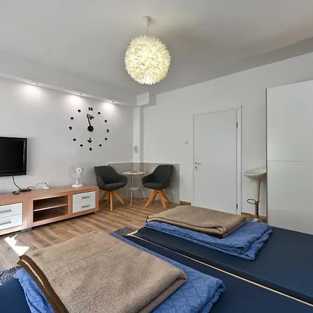 Apartman Jura, Dvije Spavace Sobe Sveti Ivan Zelina Exterior photo